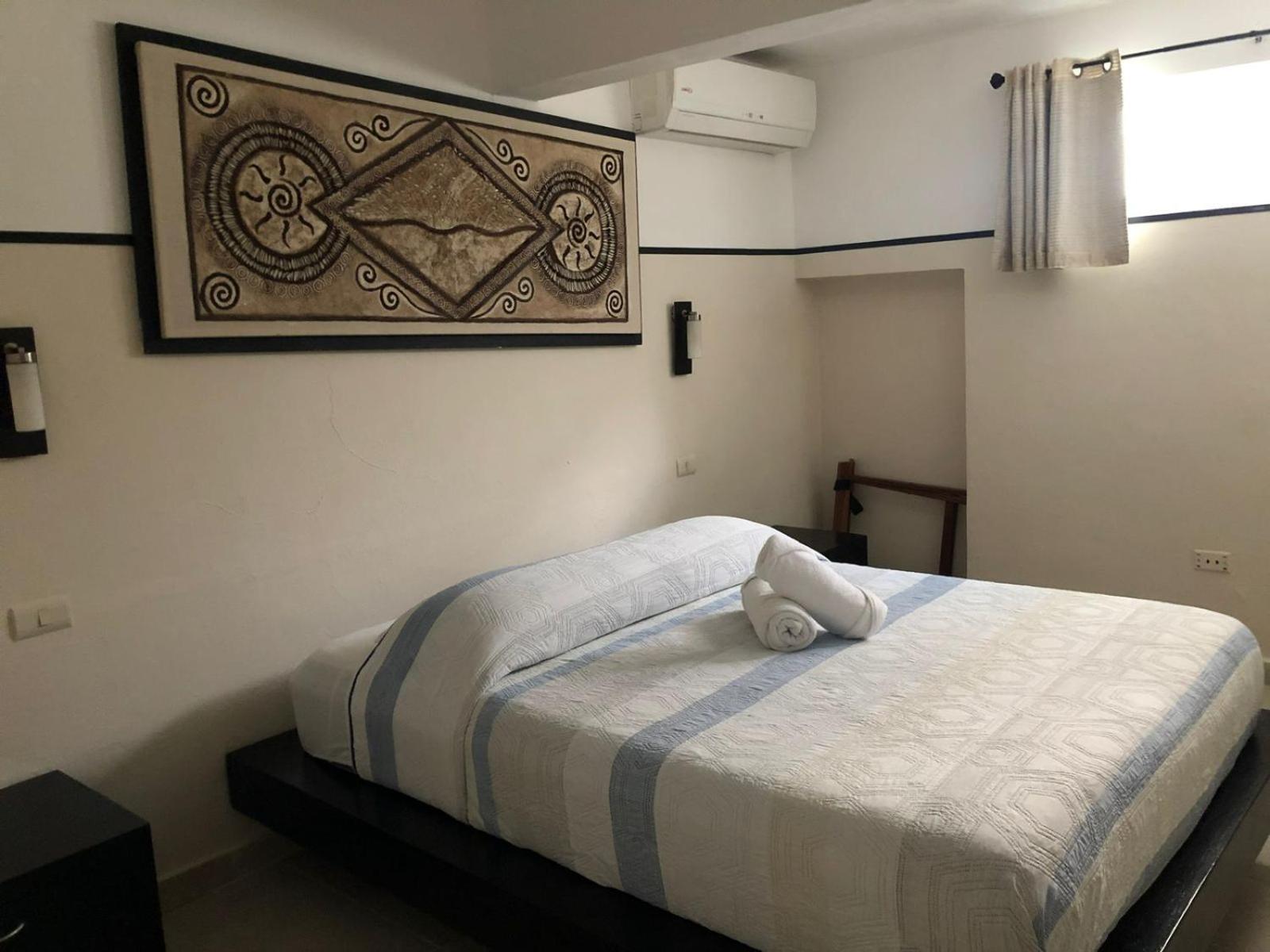 Moloch Hostel & Suites Cancún Esterno foto